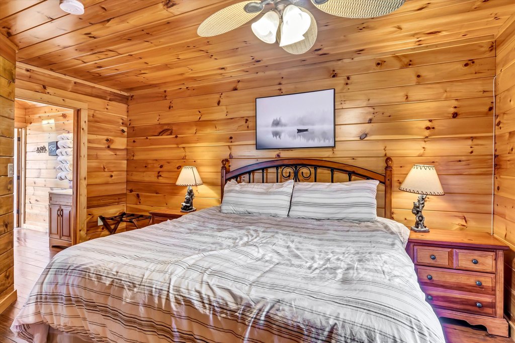 Sevierville, Tennessee, 37876, United States, 3 Bedrooms Bedrooms, ,3.5 BathroomsBathrooms,Residential,Forsale,1894437