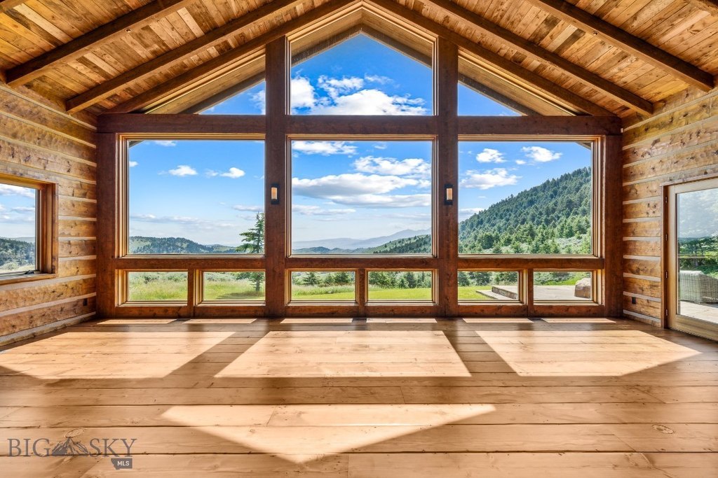 Livingston, Montana, 59047, United States, 3 Bedrooms Bedrooms, ,3.5 BathroomsBathrooms,Residential,Forsale,1941177