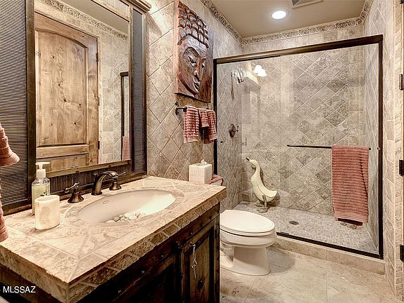 Tucson, Arizona, 85718, United States, 5 Bedrooms Bedrooms, ,5 BathroomsBathrooms,Residential,Forsale,1919207