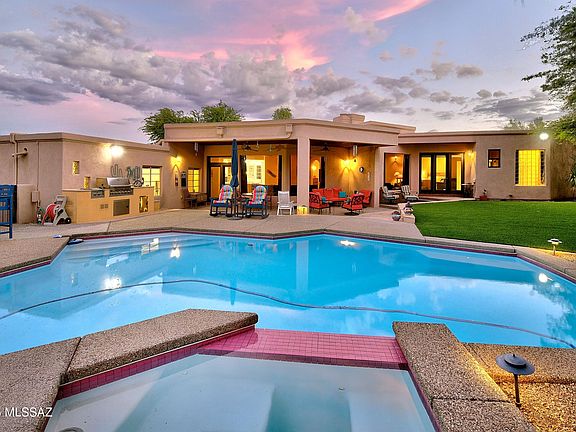 Tucson, Arizona, 85718, United States, 5 Bedrooms Bedrooms, ,4 BathroomsBathrooms,Residential,Forsale,1919203