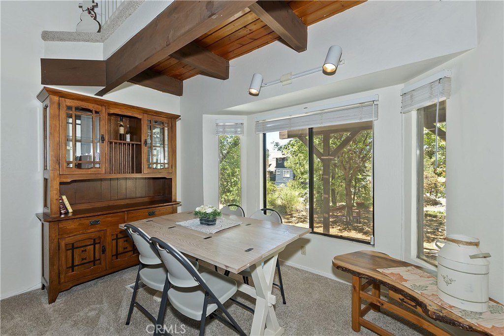 Lake Arrowhead, California, 92352, United States, 3 Bedrooms Bedrooms, ,2.5 BathroomsBathrooms,Residential,Forsale,1934025