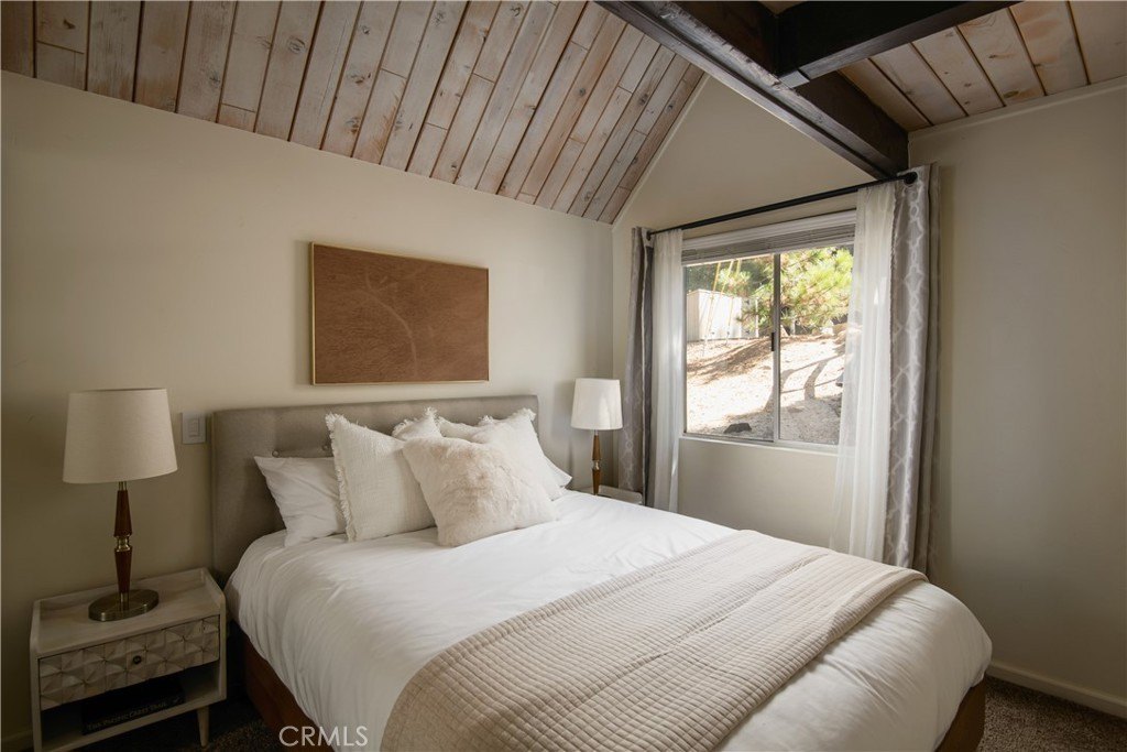 Lake Arrowhead, California, 92352, United States, 4 Bedrooms Bedrooms, ,2 BathroomsBathrooms,Residential,Forsale,1908070