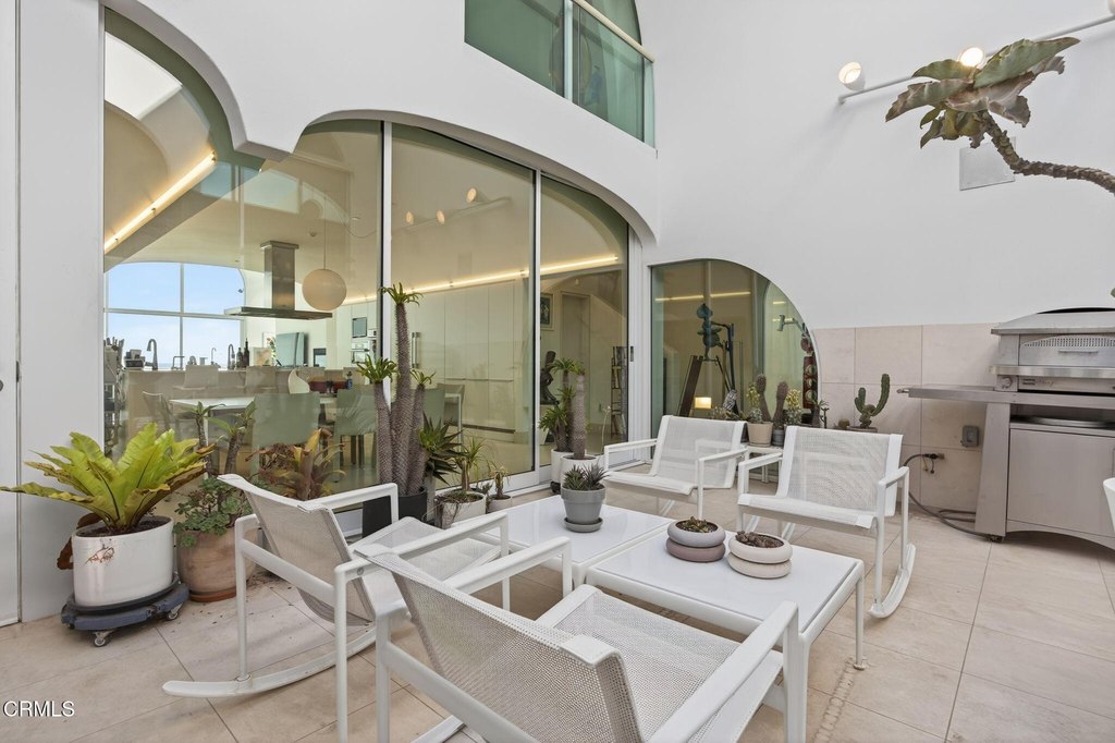 Oxnard, California, 93035, United States, 4 Bedrooms Bedrooms, ,4.5 BathroomsBathrooms,Residential,Forsale,1941487