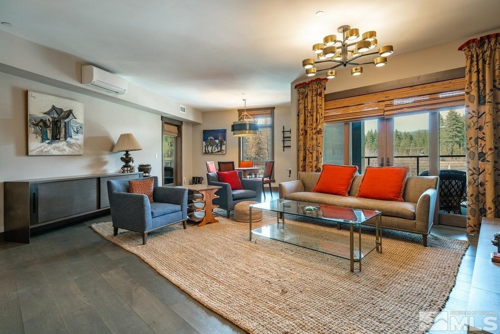 Stateline, Nevada, 89449, United States, 2 Bedrooms Bedrooms, ,3 BathroomsBathrooms,Residential,Forsale,1920161