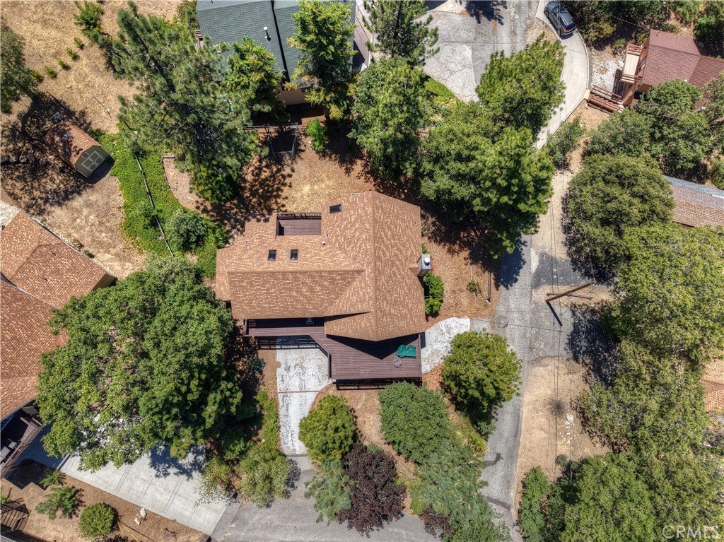 Lake Arrowhead, California, 92352, United States, 3 Bedrooms Bedrooms, ,2.5 BathroomsBathrooms,Residential,Forsale,1934025