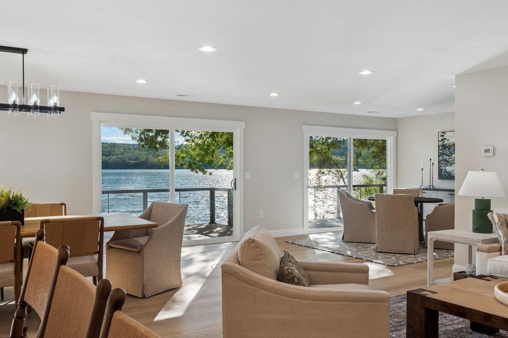 Moultonborough, New Hampshire, 03254, United States, 4 Bedrooms Bedrooms, ,4 BathroomsBathrooms,Residential,Forsale,1941236