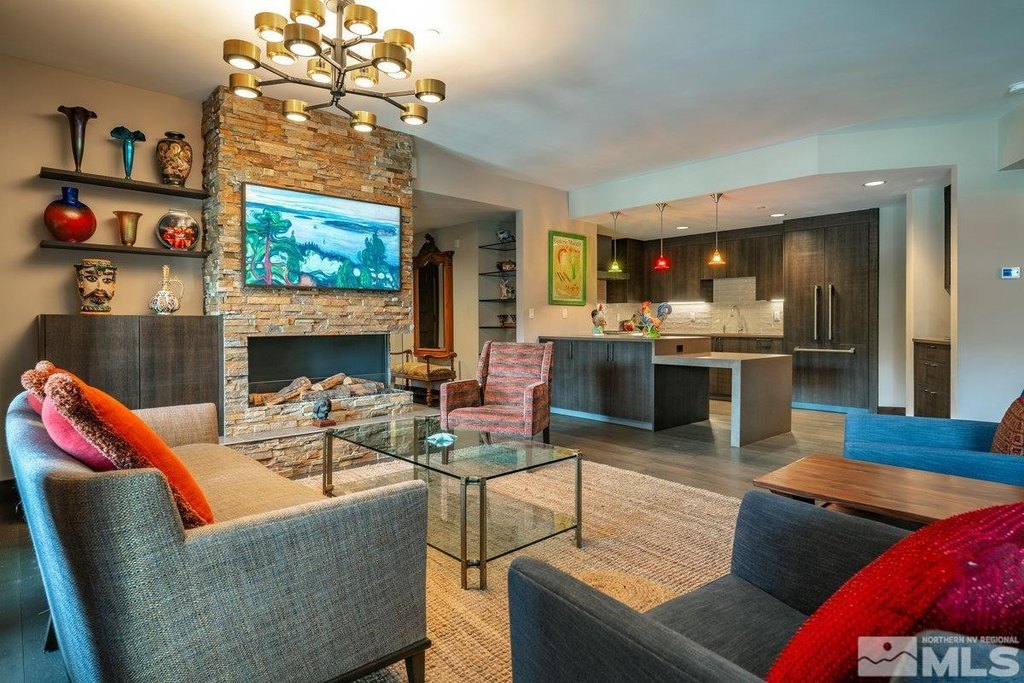 Stateline, Nevada, 89449, United States, 2 Bedrooms Bedrooms, ,3 BathroomsBathrooms,Residential,Forsale,1920161