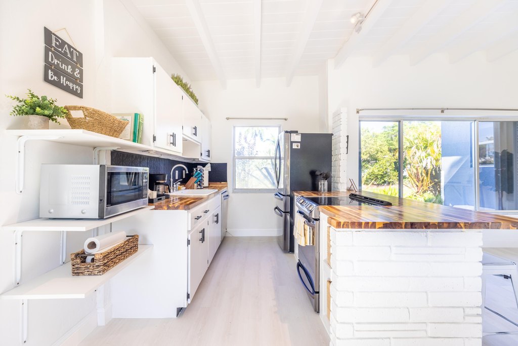 Boynton Beach, Florida, 33435, United States, 3 Bedrooms Bedrooms, ,2 BathroomsBathrooms,Residential,Forsale,1996320