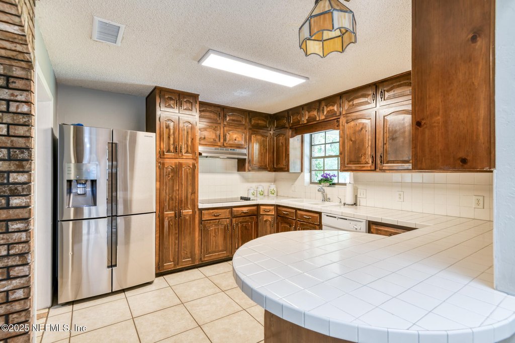 Palatka, Florida, 32177, United States, 4 Bedrooms Bedrooms, ,3 BathroomsBathrooms,Residential,Forsale,1914478