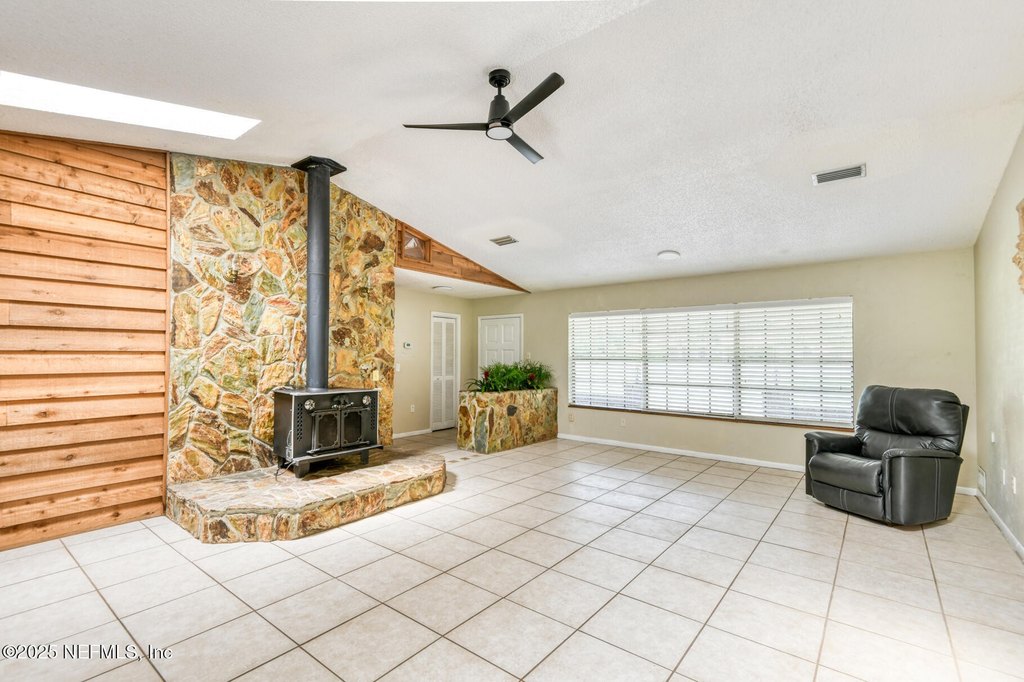 Palatka, Florida, 32177, United States, 4 Bedrooms Bedrooms, ,3 BathroomsBathrooms,Residential,Forsale,1914478