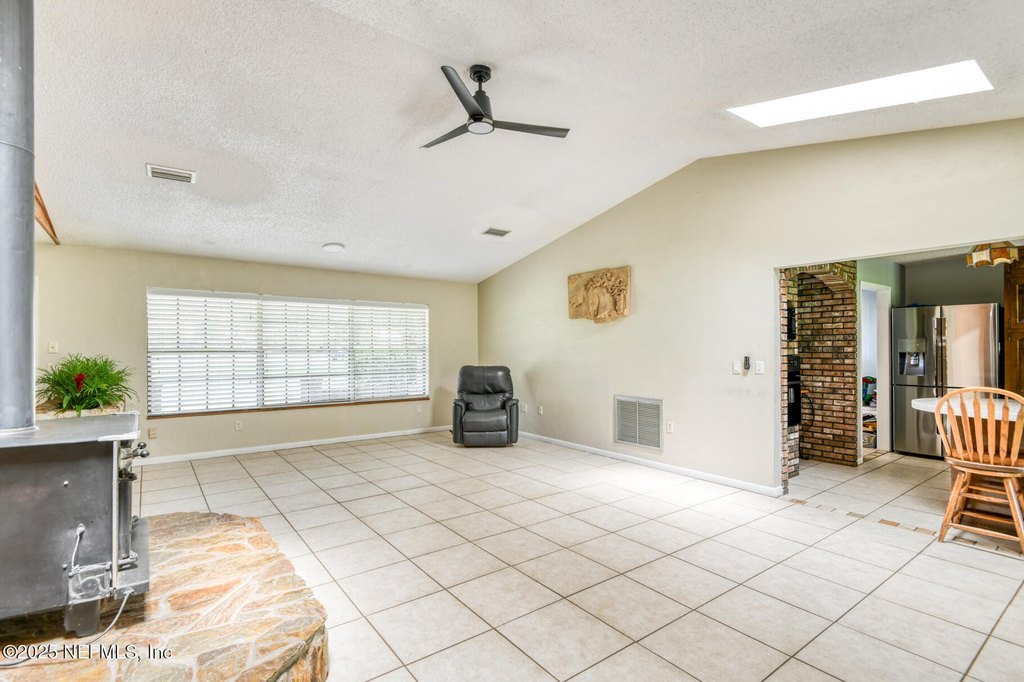 Palatka, Florida, 32177, United States, 4 Bedrooms Bedrooms, ,3 BathroomsBathrooms,Residential,Forsale,1914478