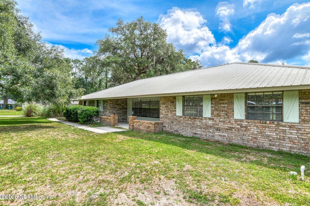 Palatka, Florida, 32177, United States, 4 Bedrooms Bedrooms, ,3 BathroomsBathrooms,Residential,Forsale,1914478