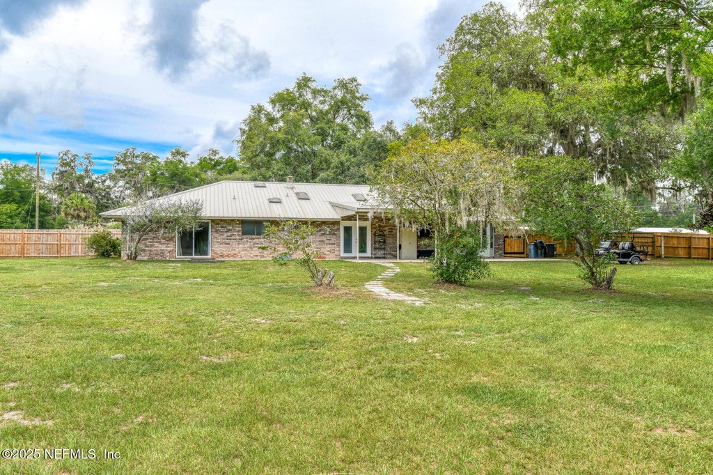 Palatka, Florida, 32177, United States, 4 Bedrooms Bedrooms, ,3 BathroomsBathrooms,Residential,Forsale,1914478