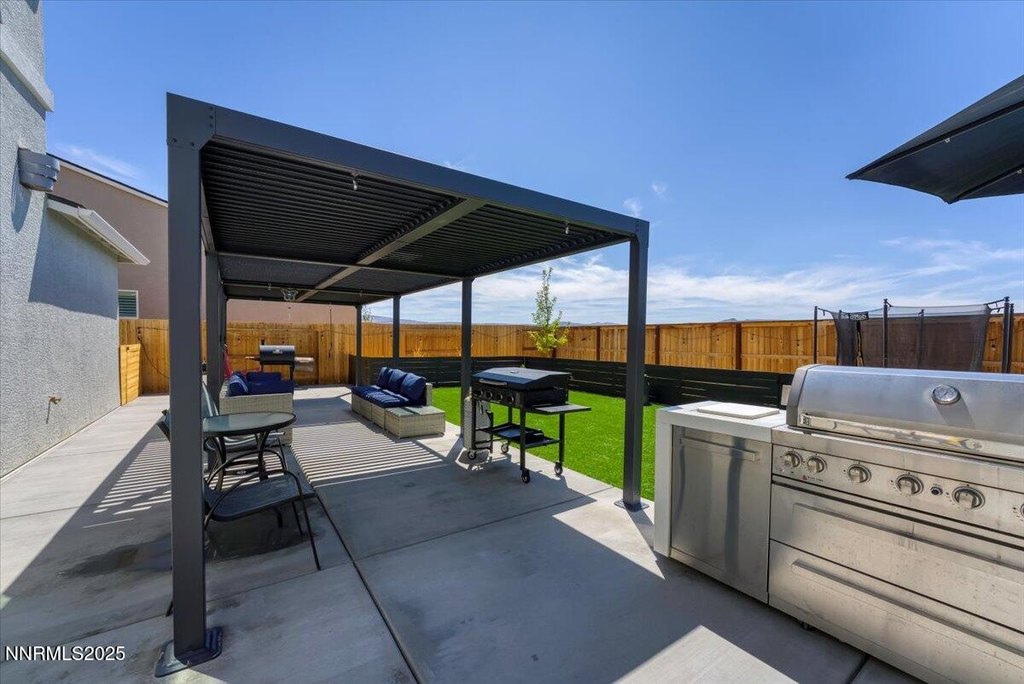 Sparks, Nevada, 89436, United States, 5 Bedrooms Bedrooms, ,3.5 BathroomsBathrooms,Residential,Forsale,1910318