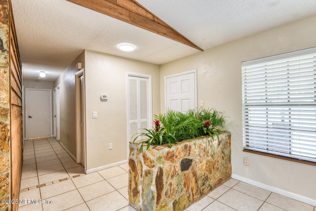 Palatka, Florida, 32177, United States, 4 Bedrooms Bedrooms, ,3 BathroomsBathrooms,Residential,Forsale,1914478