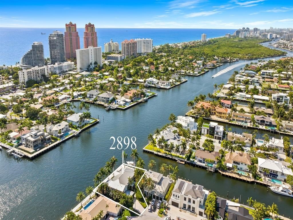 Fort Lauderdale, Florida, 33305, United States, 5 Bedrooms Bedrooms, ,5.5 BathroomsBathrooms,Residential,Forsale,1903944