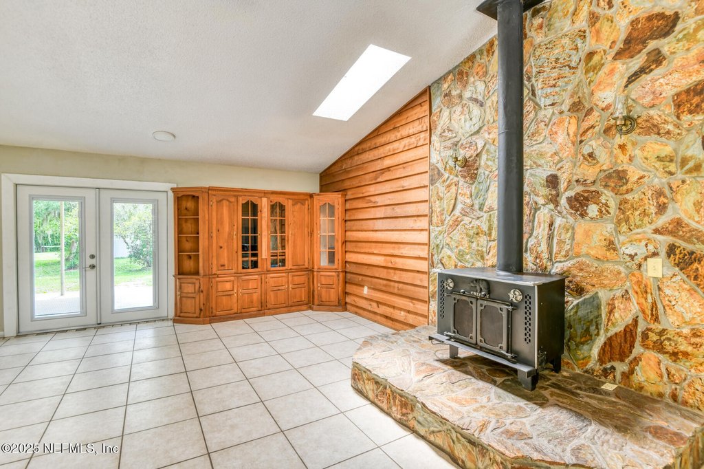 Palatka, Florida, 32177, United States, 4 Bedrooms Bedrooms, ,3 BathroomsBathrooms,Residential,Forsale,1914478
