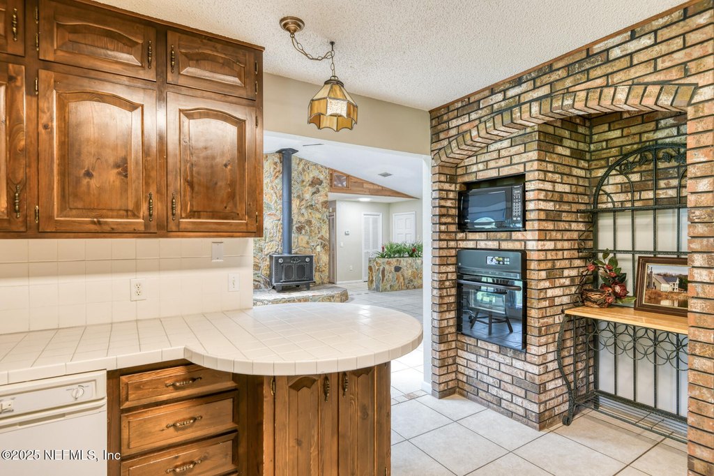 Palatka, Florida, 32177, United States, 4 Bedrooms Bedrooms, ,3 BathroomsBathrooms,Residential,Forsale,1914478