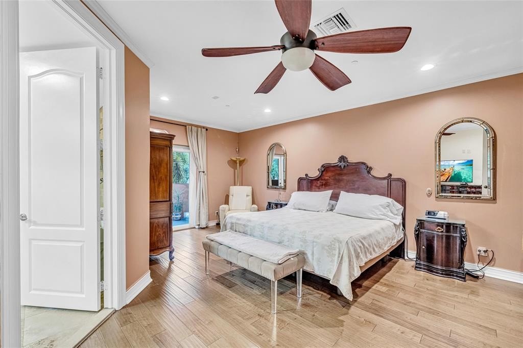 Fort Lauderdale, Florida, 33304, United States, 4 Bedrooms Bedrooms, ,3.5 BathroomsBathrooms,Residential,Forsale,1903959