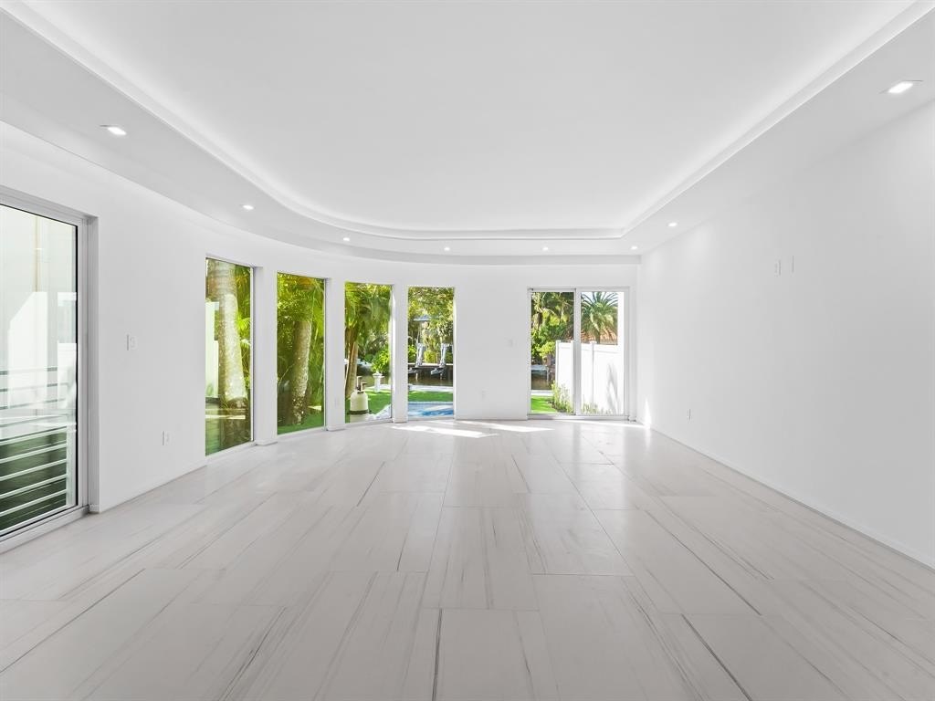 Fort Lauderdale, Florida, 33301, United States, 4 Bedrooms Bedrooms, ,4 BathroomsBathrooms,Residential,Forsale,1927563