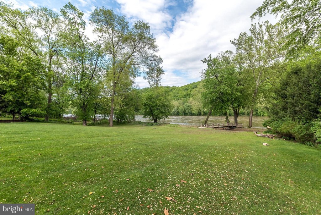 POINT PLEASANT, Pennsylvania, 18950, United States, 4 Bedrooms Bedrooms, ,5.5 BathroomsBathrooms,Residential,Forsale,1905151