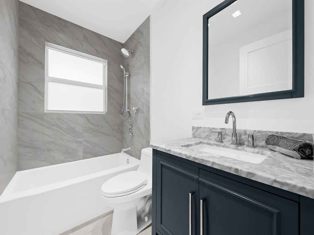 Wilton Manors, Florida, 33334, United States, 2 Bedrooms Bedrooms, ,2 BathroomsBathrooms,Residential,Forsale,1927556