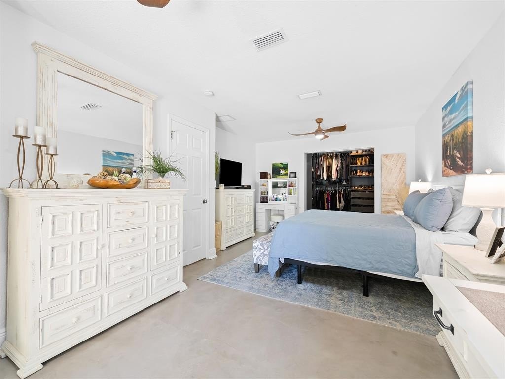 Wilton Manors, Florida, 33311, United States, 2 Bedrooms Bedrooms, ,2 BathroomsBathrooms,Residential,Forsale,1927559