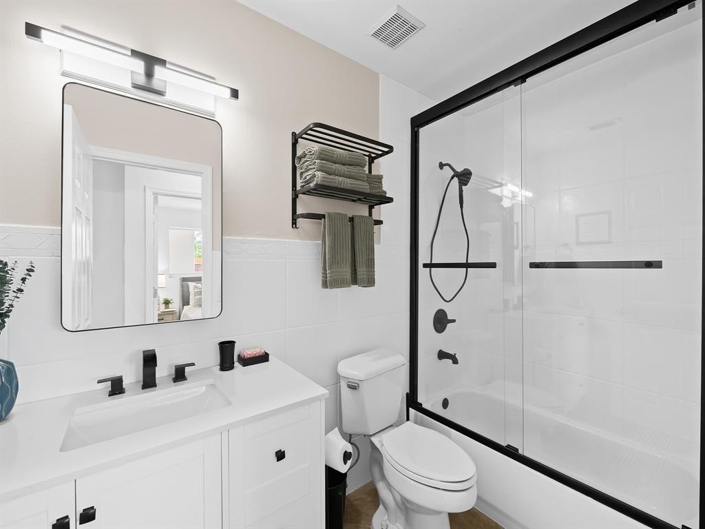 Wilton Manors, Florida, 33311, United States, 2 Bedrooms Bedrooms, ,2 BathroomsBathrooms,Residential,Forsale,1927559