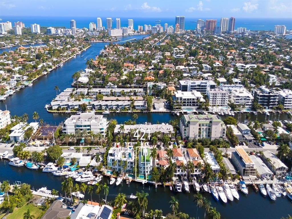 Fort Lauderdale, Florida, 33301, United States, 4 Bedrooms Bedrooms, ,4 BathroomsBathrooms,Residential,Forsale,1927561