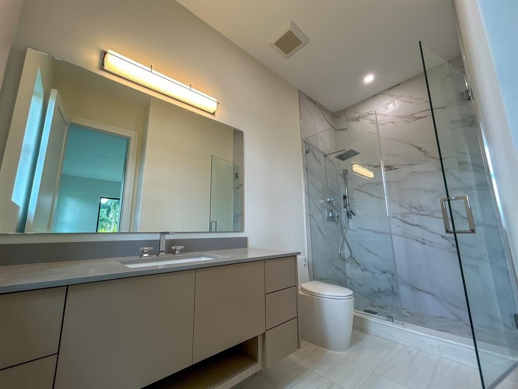 Plantation, Florida, 33323, United States, 5 Bedrooms Bedrooms, ,6.5 BathroomsBathrooms,Residential,Forsale,1927587