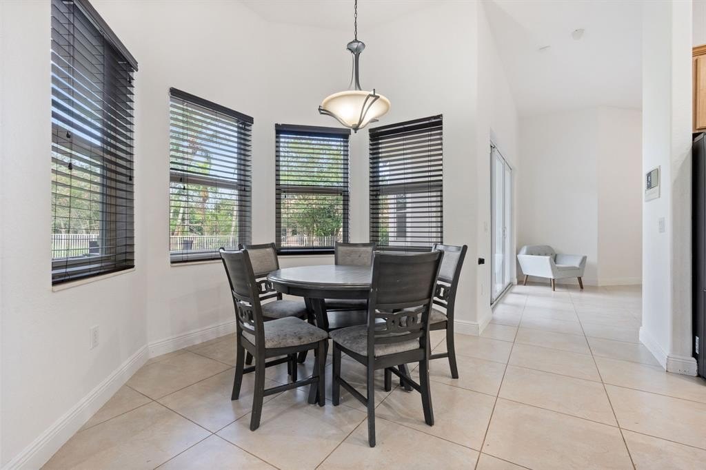 Davie, Florida, 33326, United States, 5 Bedrooms Bedrooms, ,3 BathroomsBathrooms,Residential,Forsale,1927588