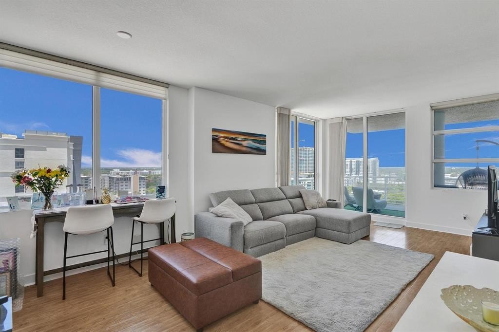 Fort Lauderdale, Florida, 33301, United States, 2 Bedrooms Bedrooms, ,2.5 BathroomsBathrooms,Residential,Forsale,1927578
