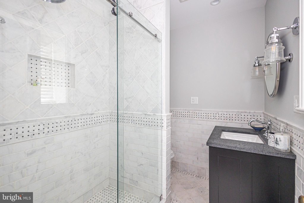 NEW HOPE, Pennsylvania, 18938, United States, 5 Bedrooms Bedrooms, ,4.5 BathroomsBathrooms,Residential,Forsale,1905145