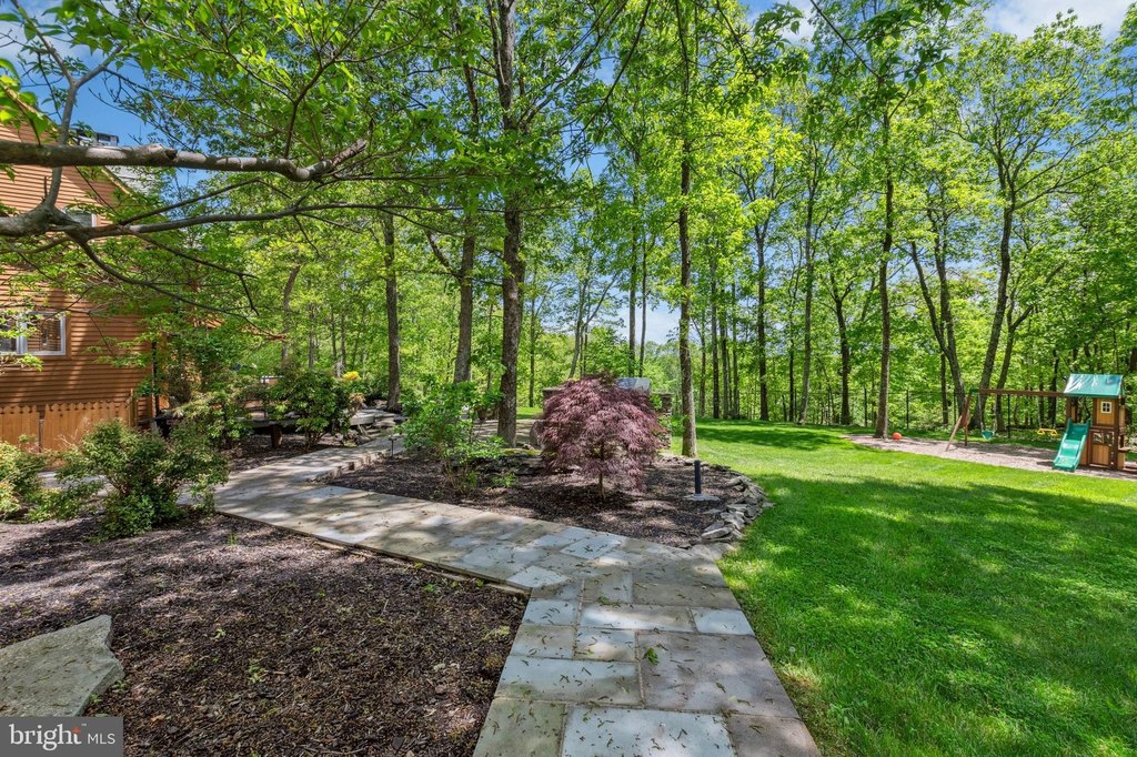 HENRYVILLE, Pennsylvania, 18332, United States, 6 Bedrooms Bedrooms, ,7.5 BathroomsBathrooms,Residential,Forsale,1904002