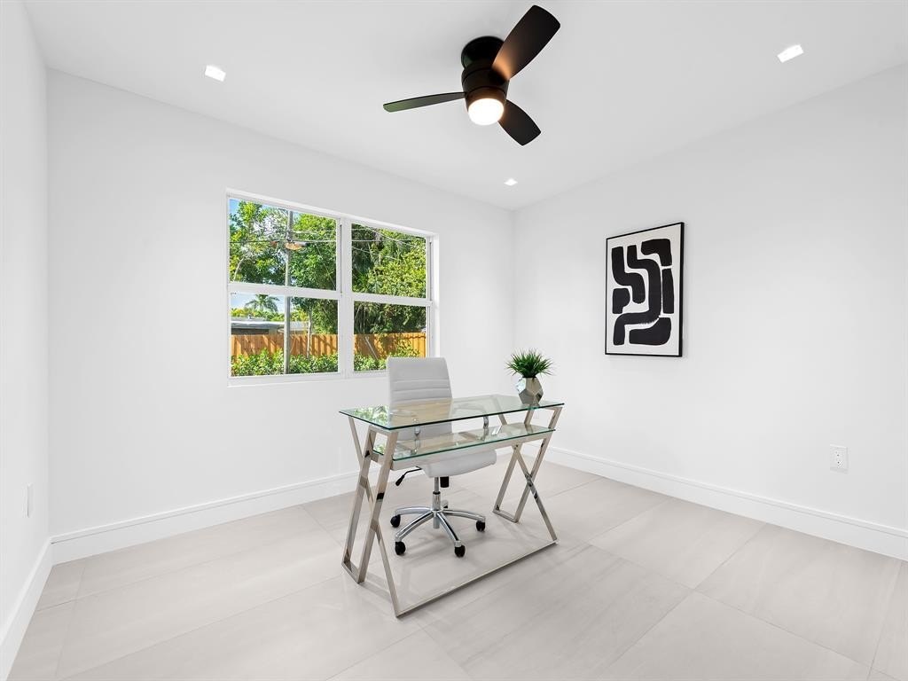 Wilton Manors, Florida, 33334, United States, 2 Bedrooms Bedrooms, ,2 BathroomsBathrooms,Residential,Forsale,1927556