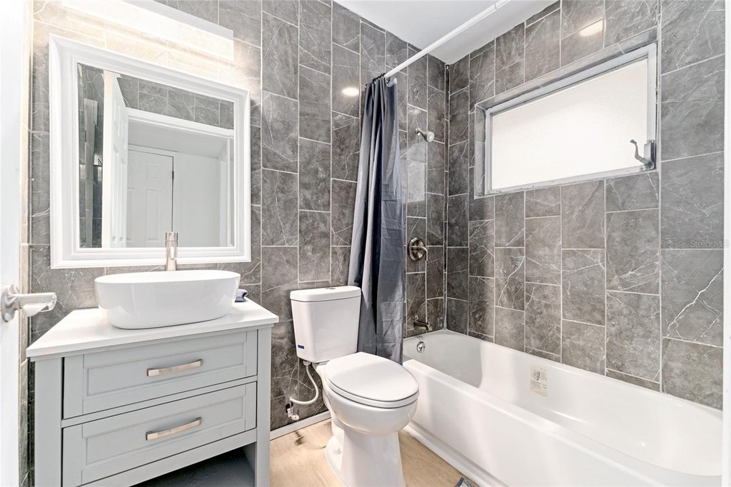 DUNNELLON, Florida, 34432, United States, 3 Bedrooms Bedrooms, ,3 BathroomsBathrooms,Residential,Forsale,2003999