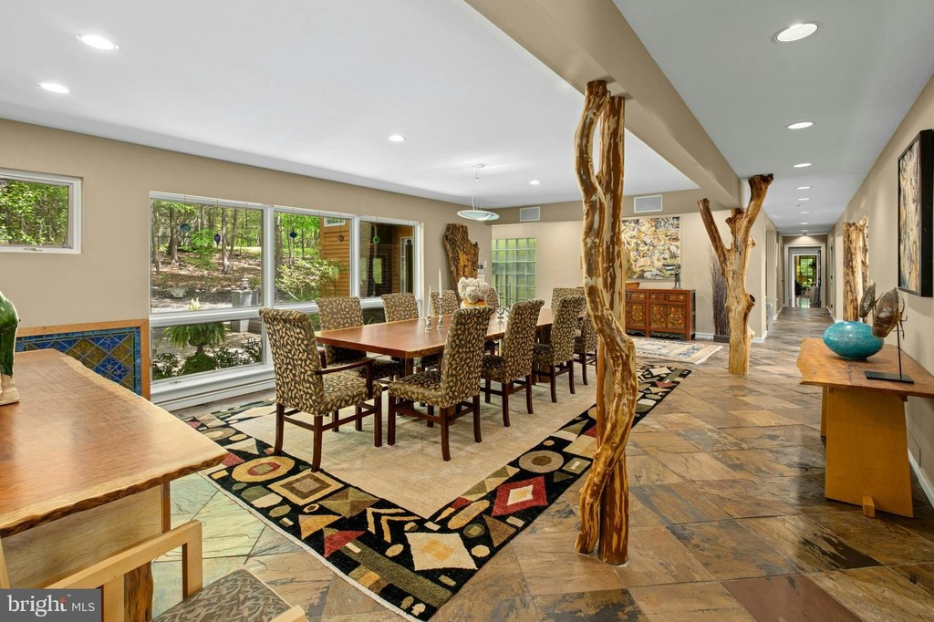 HENRYVILLE, Pennsylvania, 18332, United States, 6 Bedrooms Bedrooms, ,7.5 BathroomsBathrooms,Residential,Forsale,1904002