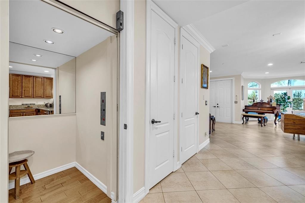 Fort Lauderdale, Florida, 33304, United States, 4 Bedrooms Bedrooms, ,3.5 BathroomsBathrooms,Residential,Forsale,1903959