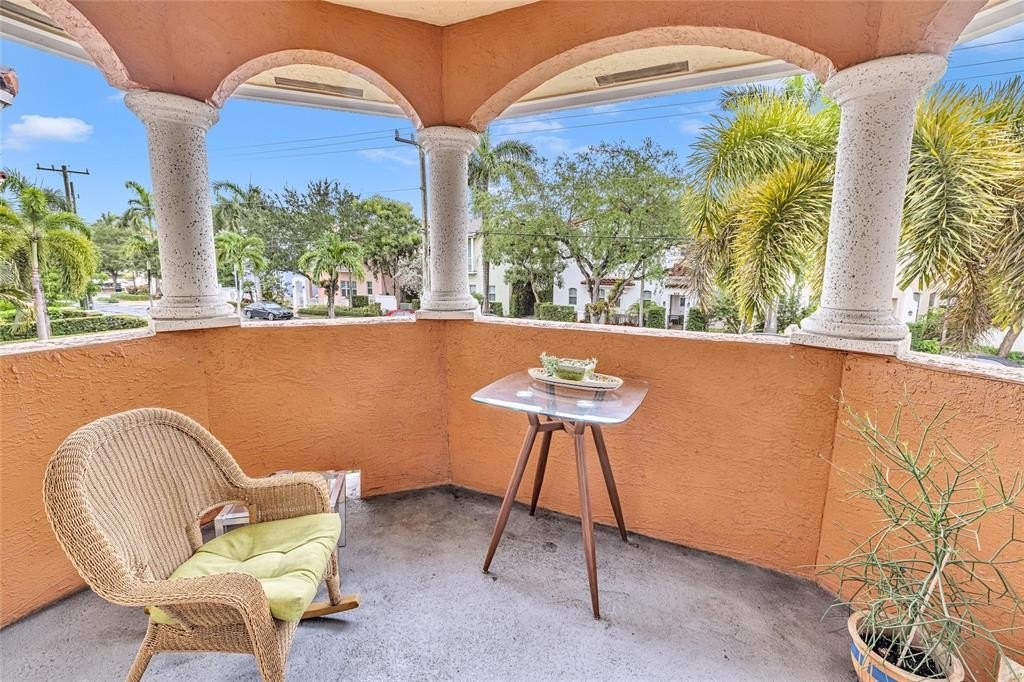 Fort Lauderdale, Florida, 33304, United States, 4 Bedrooms Bedrooms, ,3.5 BathroomsBathrooms,Residential,Forsale,1903959