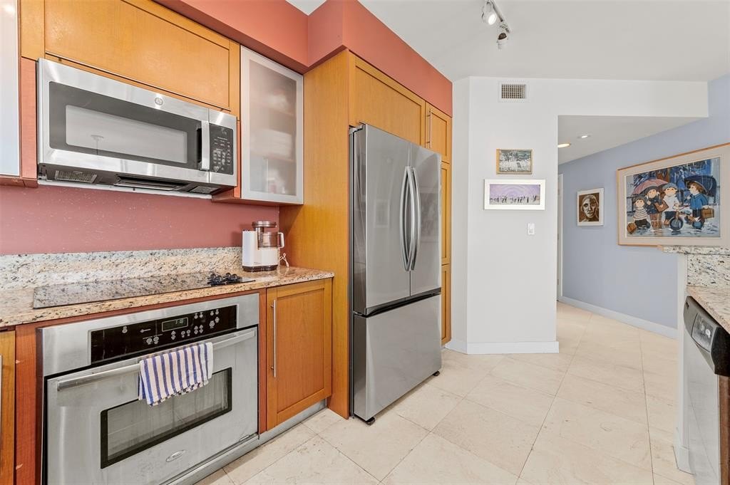 Fort Lauderdale, Florida, 33308, United States, 2 Bedrooms Bedrooms, ,2 BathroomsBathrooms,Residential,Forsale,1968178