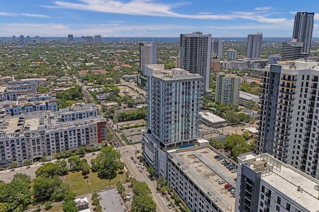 Fort Lauderdale, Florida, 33301, United States, 2 Bedrooms Bedrooms, ,2.5 BathroomsBathrooms,Residential,Forsale,1927578