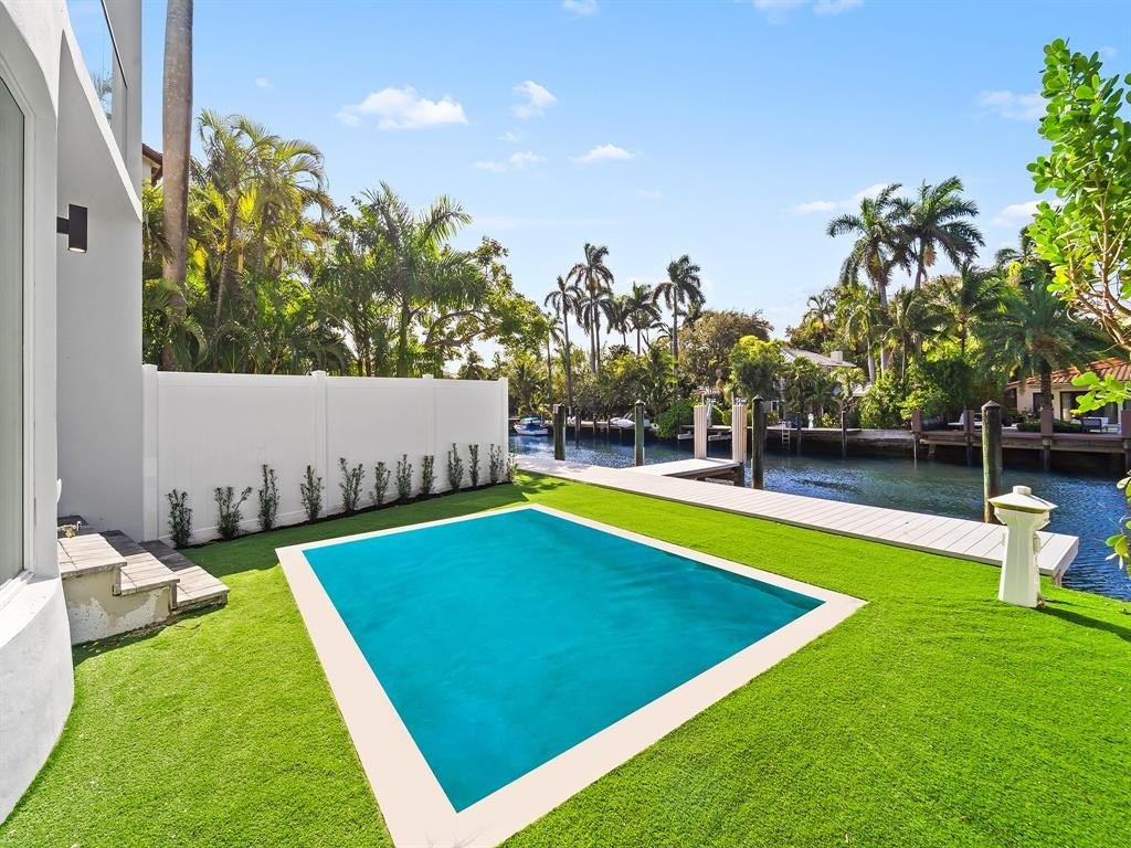 Fort Lauderdale, Florida, 33301, United States, 4 Bedrooms Bedrooms, ,4 BathroomsBathrooms,Residential,Forsale,1927561