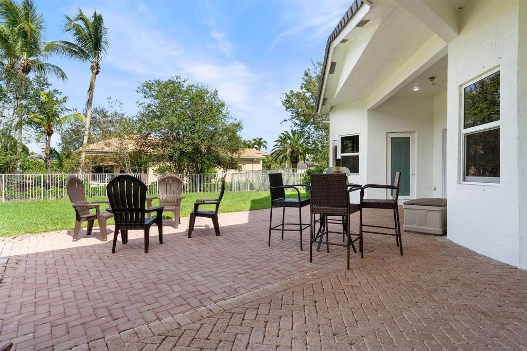 Davie, Florida, 33326, United States, 5 Bedrooms Bedrooms, ,3 BathroomsBathrooms,Residential,Forsale,1927588