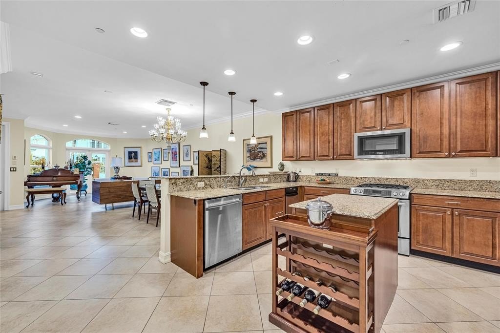 Fort Lauderdale, Florida, 33304, United States, 4 Bedrooms Bedrooms, ,3.5 BathroomsBathrooms,Residential,Forsale,1903959