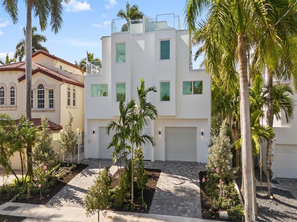 Fort Lauderdale, Florida, 33301, United States, 4 Bedrooms Bedrooms, ,4 BathroomsBathrooms,Residential,Forsale,1927561