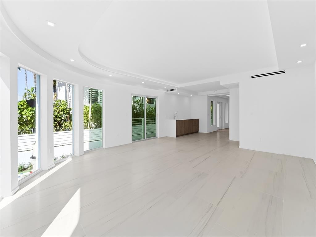 Fort Lauderdale, Florida, 33301, United States, 4 Bedrooms Bedrooms, ,4 BathroomsBathrooms,Residential,Forsale,1927561