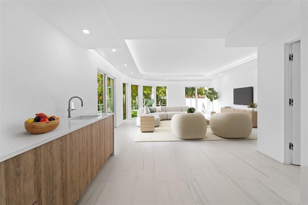 Fort Lauderdale, Florida, 33301, United States, 4 Bedrooms Bedrooms, ,4 BathroomsBathrooms,Residential,Forsale,1927563