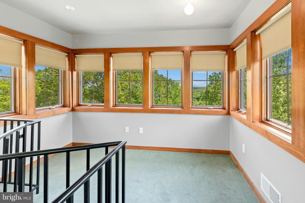 HENRYVILLE, Pennsylvania, 18332, United States, 6 Bedrooms Bedrooms, ,7.5 BathroomsBathrooms,Residential,Forsale,1904002