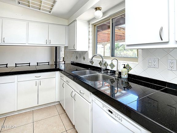 Tucson, Arizona, 85718, United States, 3 Bedrooms Bedrooms, ,3 BathroomsBathrooms,Residential,Forsale,1919204