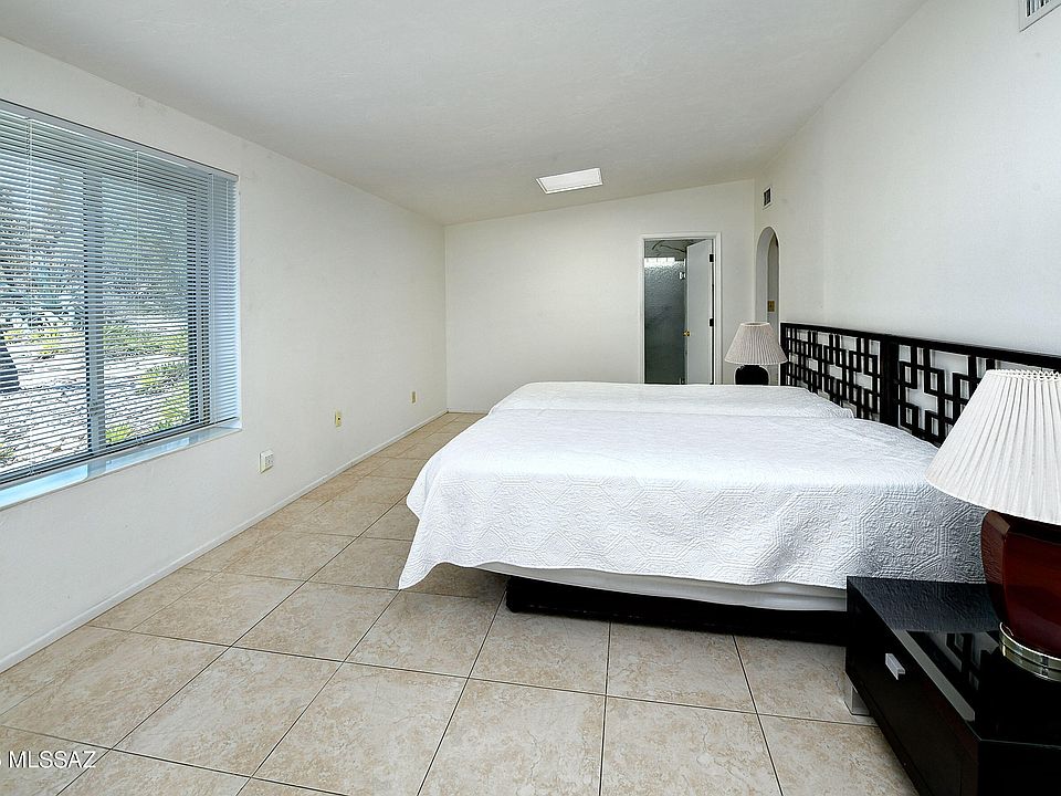 Tucson, Arizona, 85718, United States, 3 Bedrooms Bedrooms, ,3 BathroomsBathrooms,Residential,Forsale,1919204